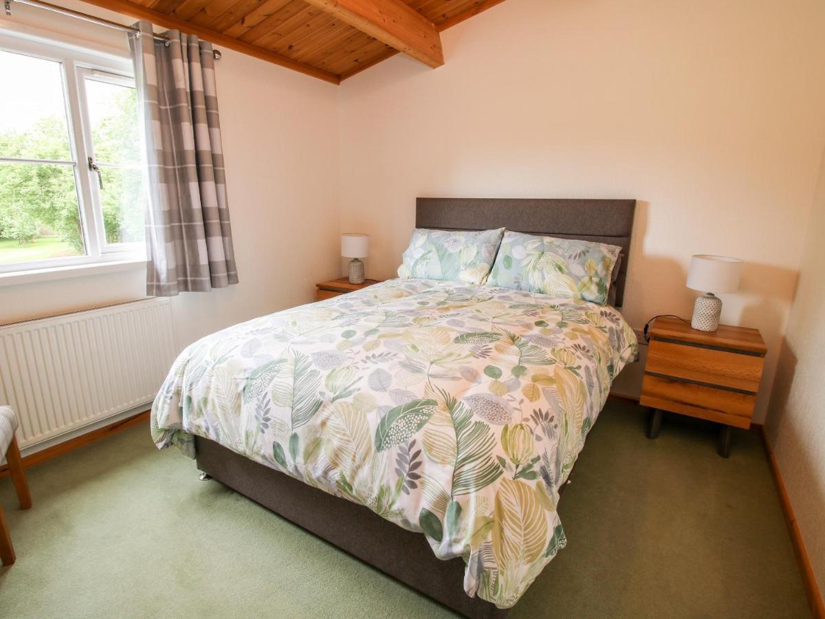 The Log Cabin Tenbury Wells Extérieur photo